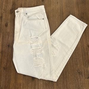 NEW FOREVER 21 Distressed Jeans in light blue
